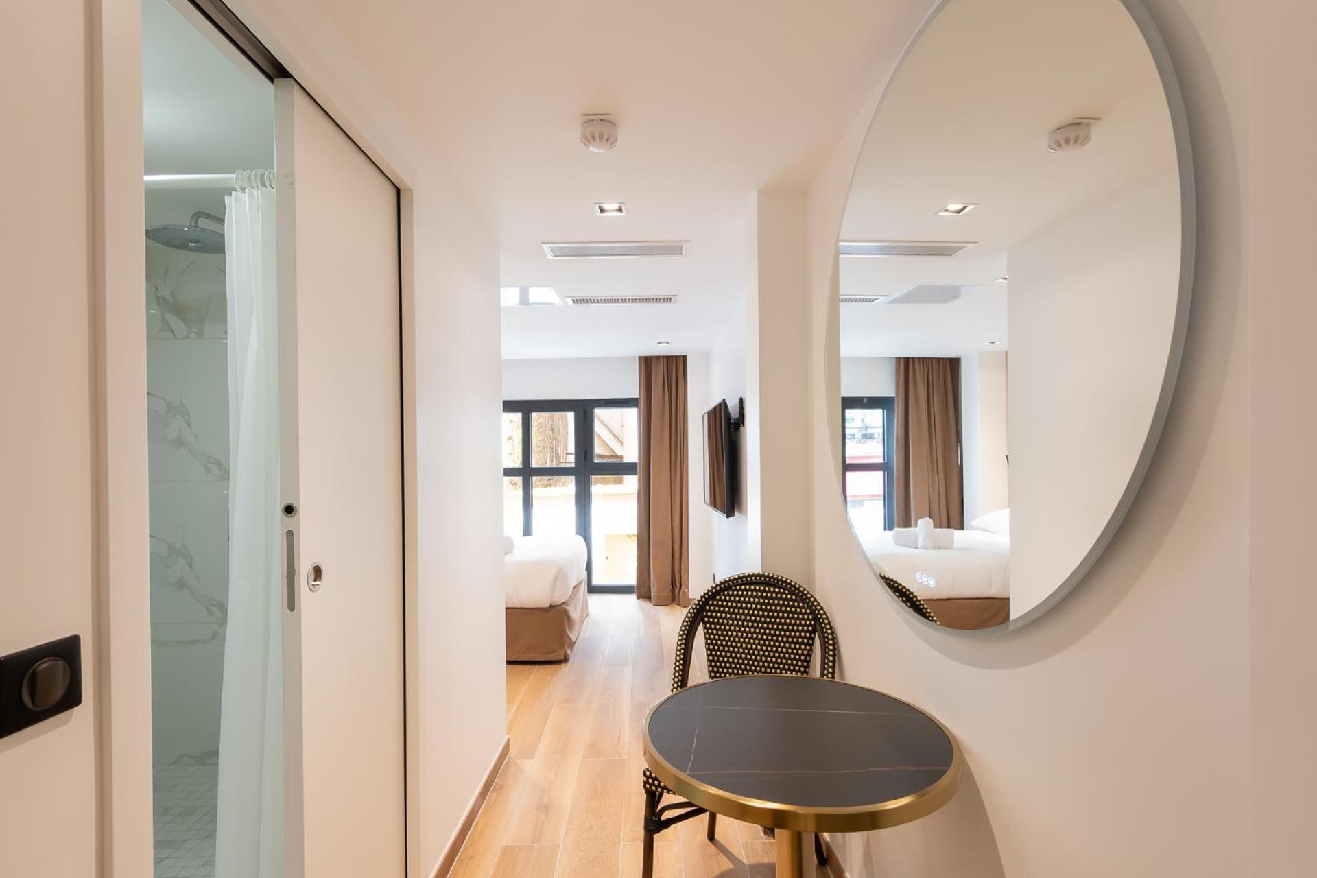 Les Suites Hcr París Exterior foto